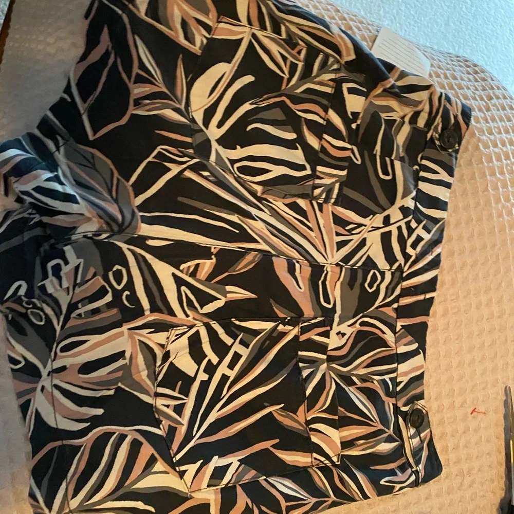 Nicole Miller New York Leaf Print Pants - Picture 8 of 14